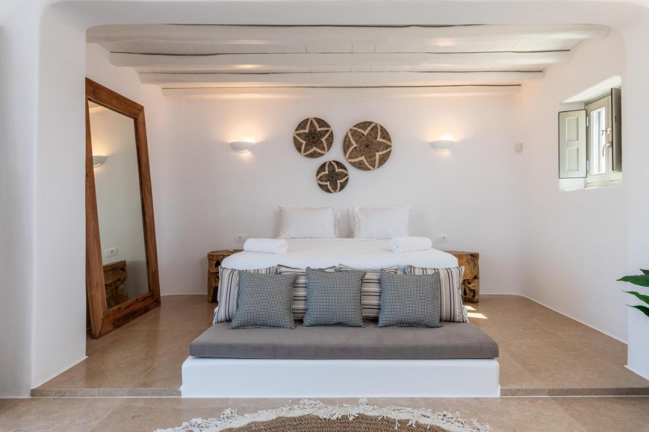 Mykonos Ag Villas In Ftelia Beach Exterior photo
