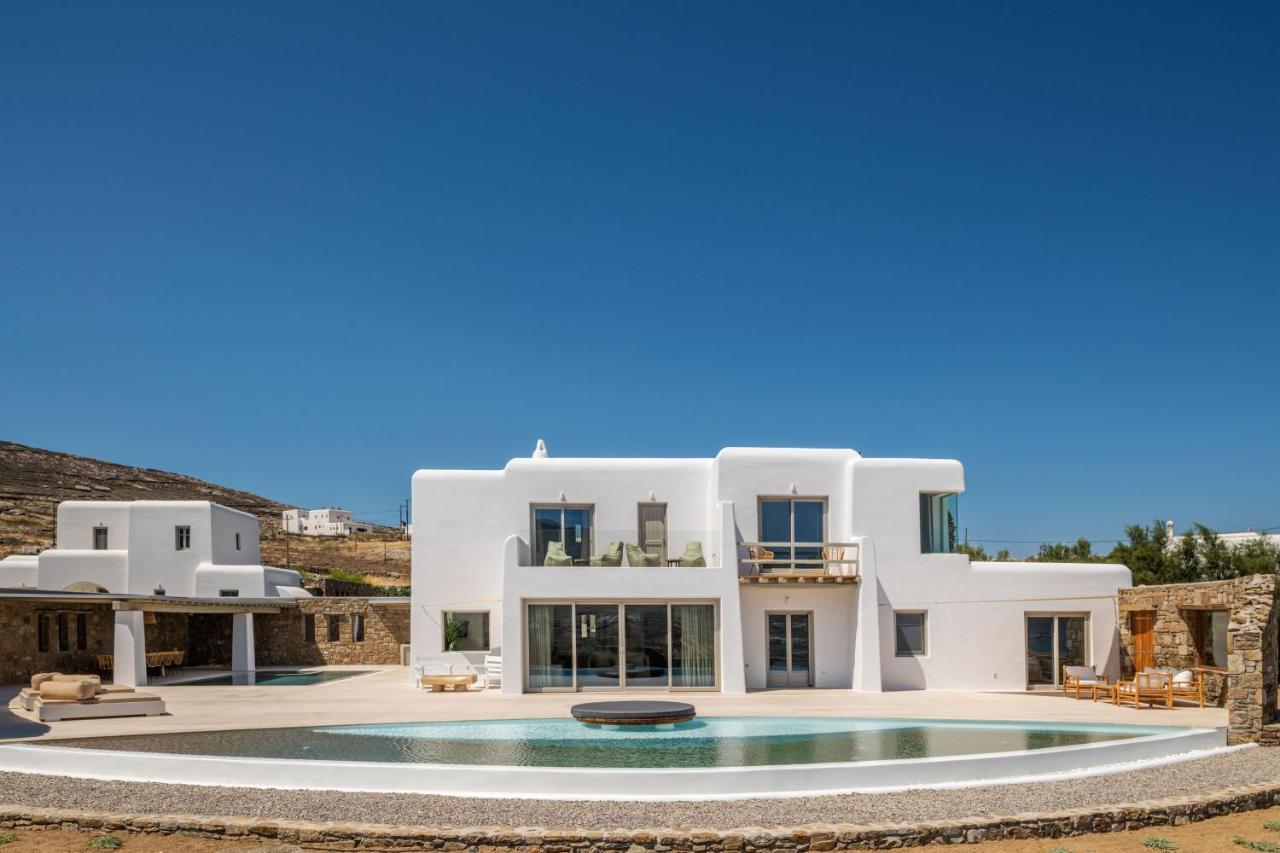 Mykonos Ag Villas In Ftelia Beach Exterior photo