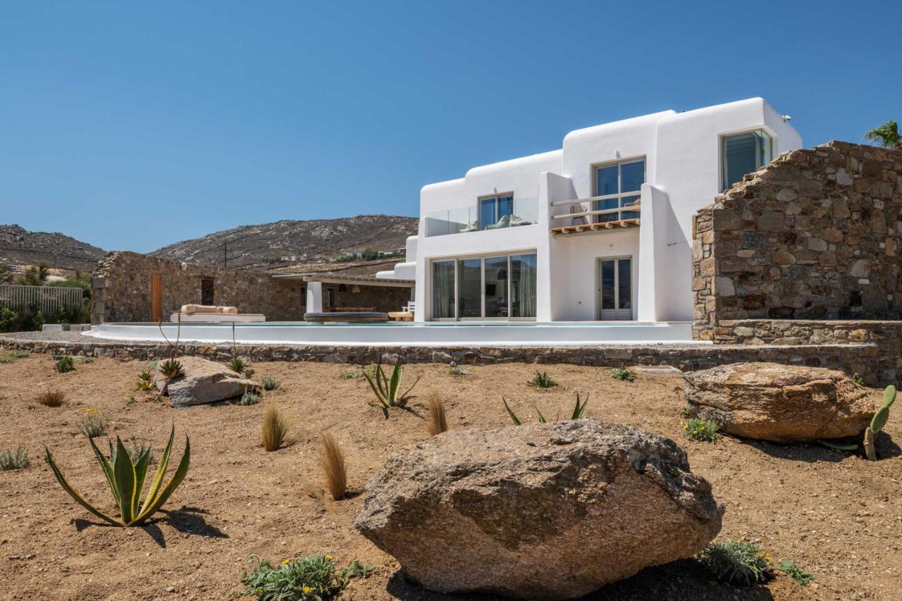 Mykonos Ag Villas In Ftelia Beach Exterior photo