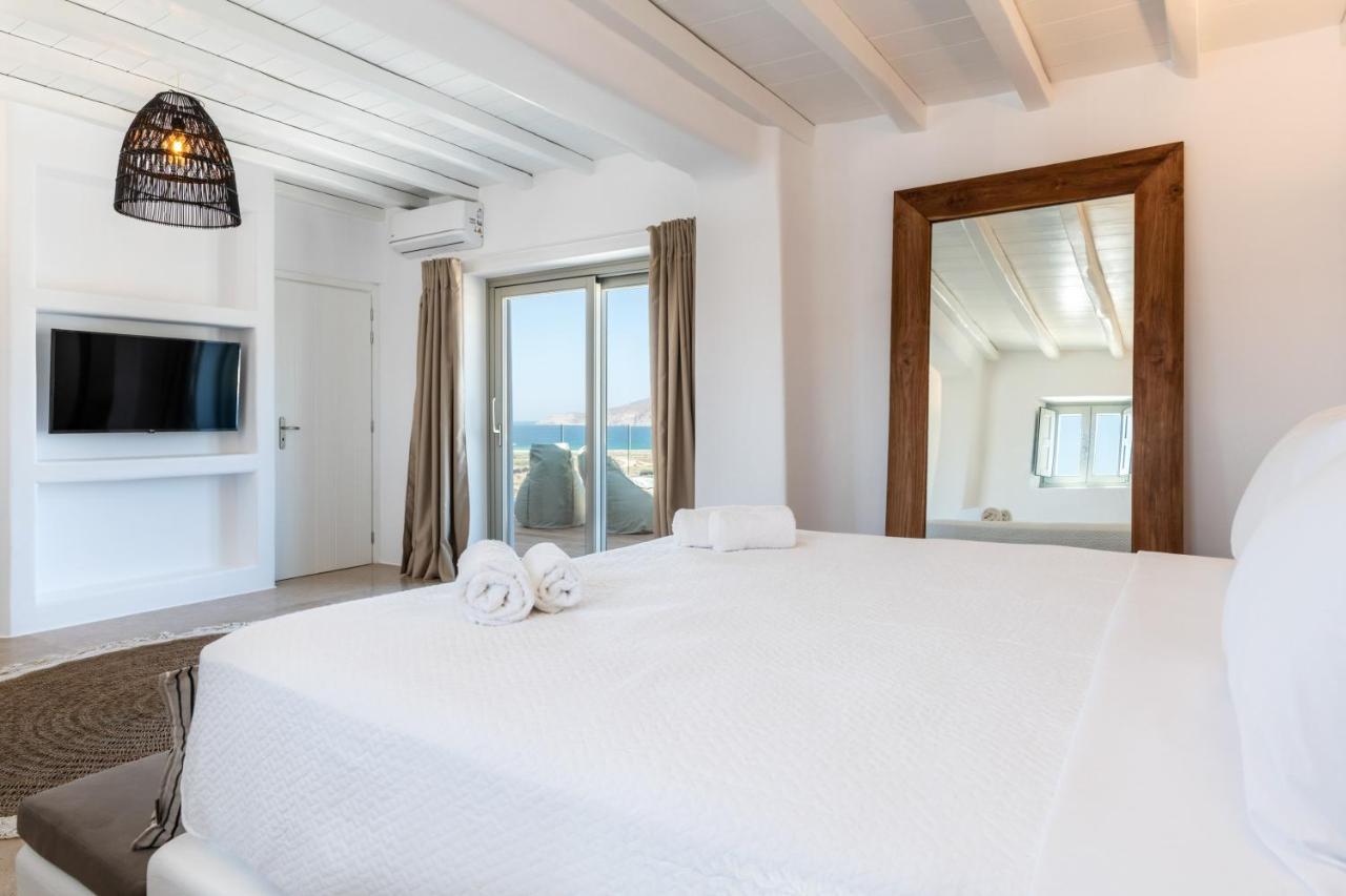 Mykonos Ag Villas In Ftelia Beach Exterior photo