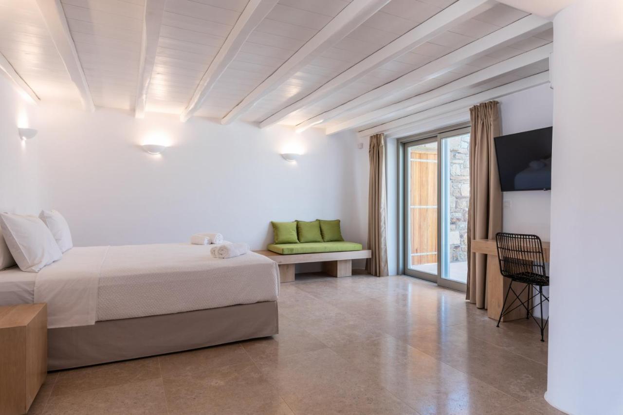 Mykonos Ag Villas In Ftelia Beach Exterior photo