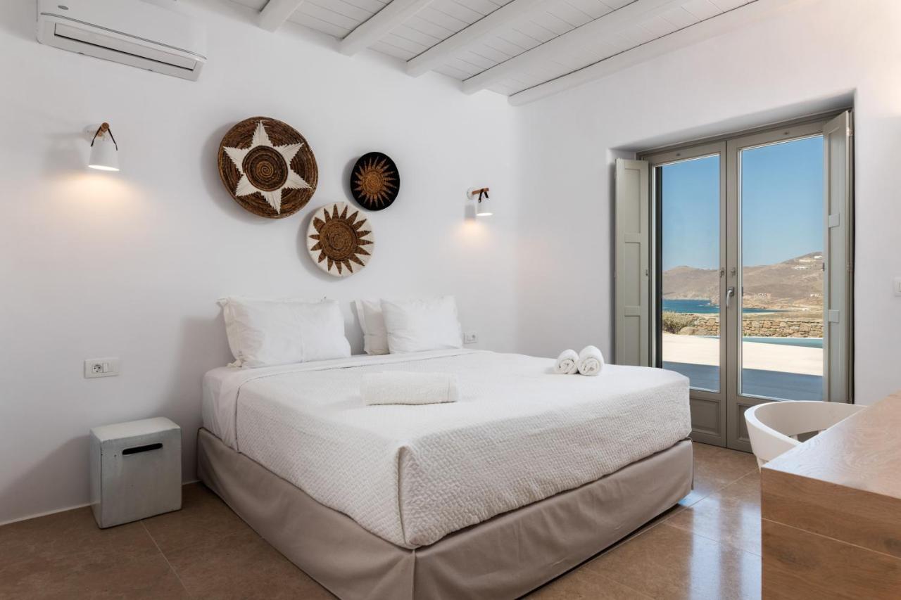 Mykonos Ag Villas In Ftelia Beach Exterior photo